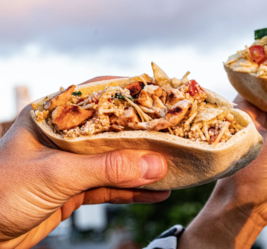 Pita de milanesitas de pollo